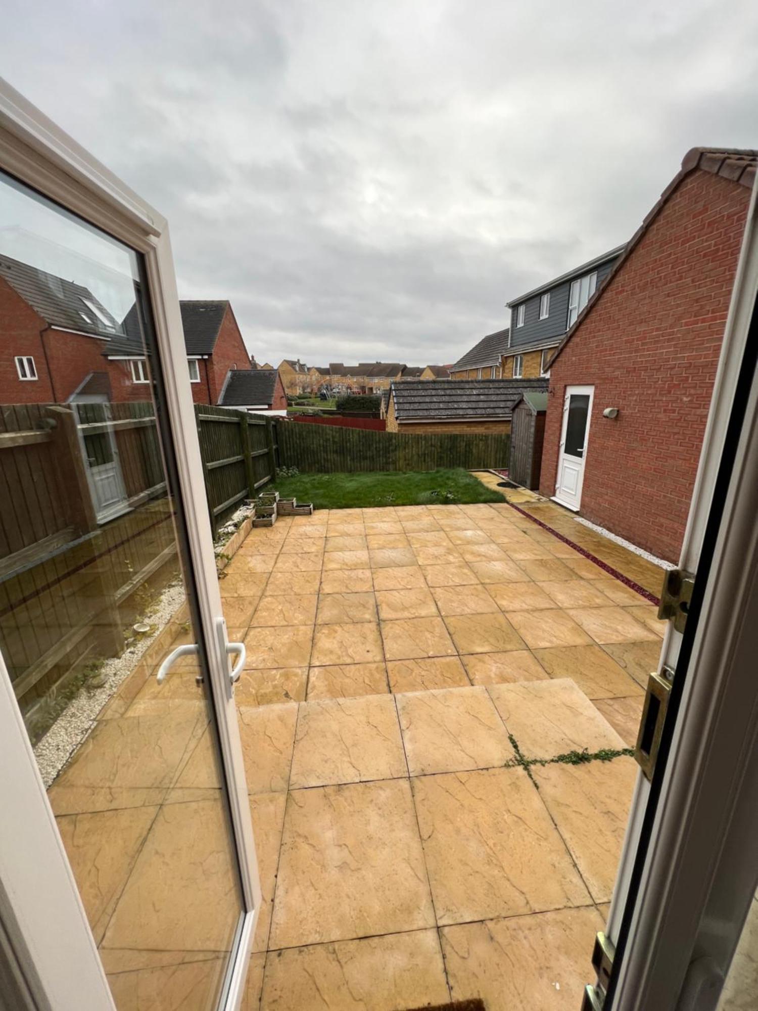 The Belfry 3 Bedrooms 2 Bathrooms Contractors & Family Higham Ferrers Esterno foto